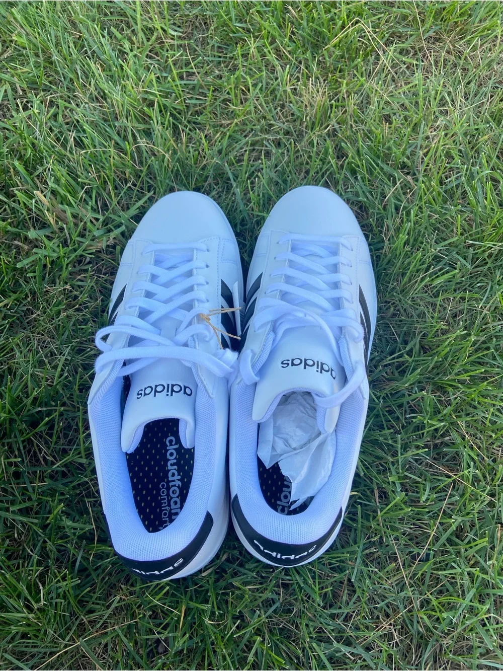 New with tags Adidas Grand Court 2.0 Men’s 11 white sneakers